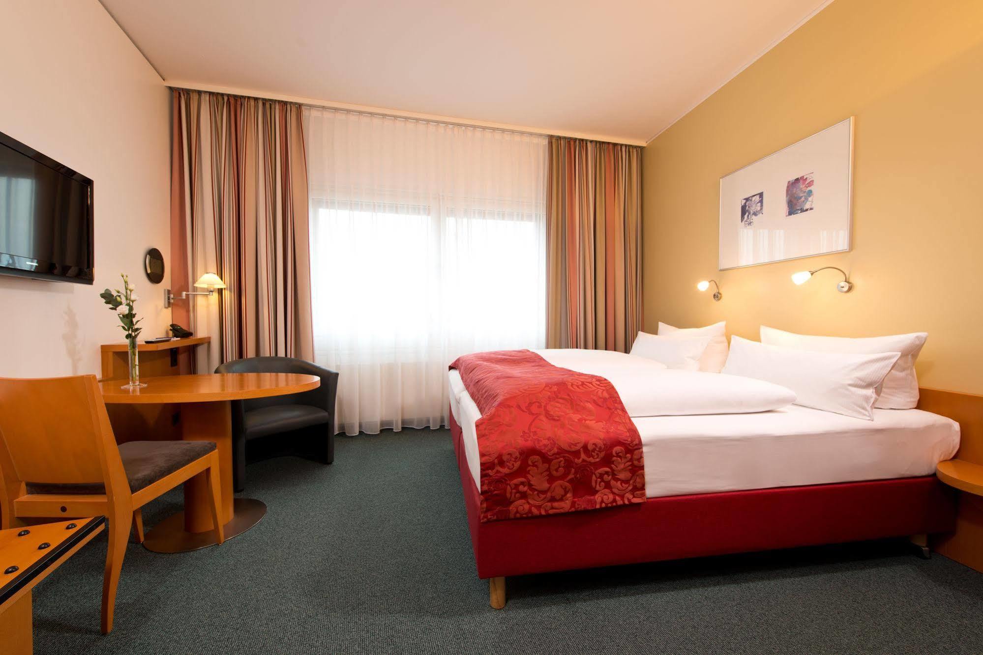 Hotel Am Borsigturm Berlin Bagian luar foto